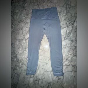 lululemon athletica womens Soft Gray Leggings 7/8